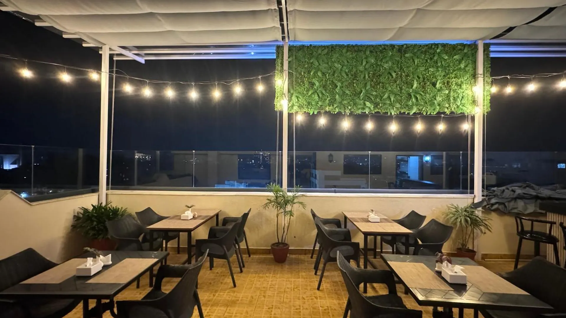 The Luxe Inn Boutique Hotel Kathmandu 4*,  Nepal